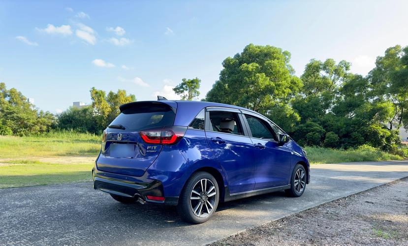 广汽飞度2022款新车图片价格参数 广汽本田飞度新款图片及价钱