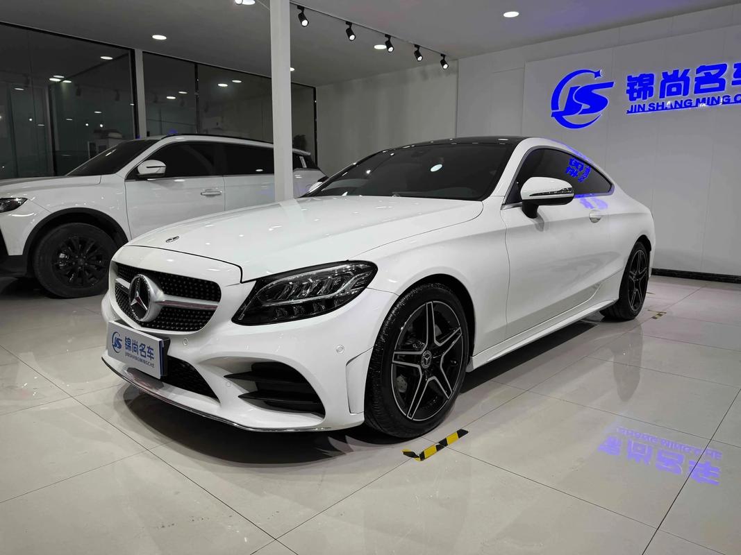 奔驰c200轿跑多少钱,奔驰c200l轿跑多少钱