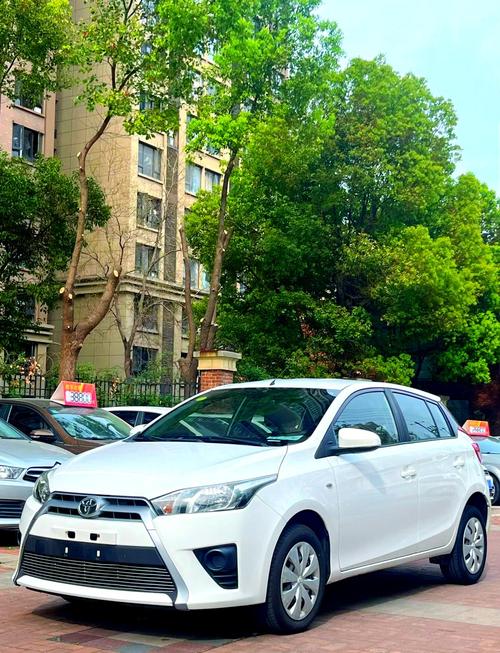 丰田致炫两厢 丰田致炫两厢配置