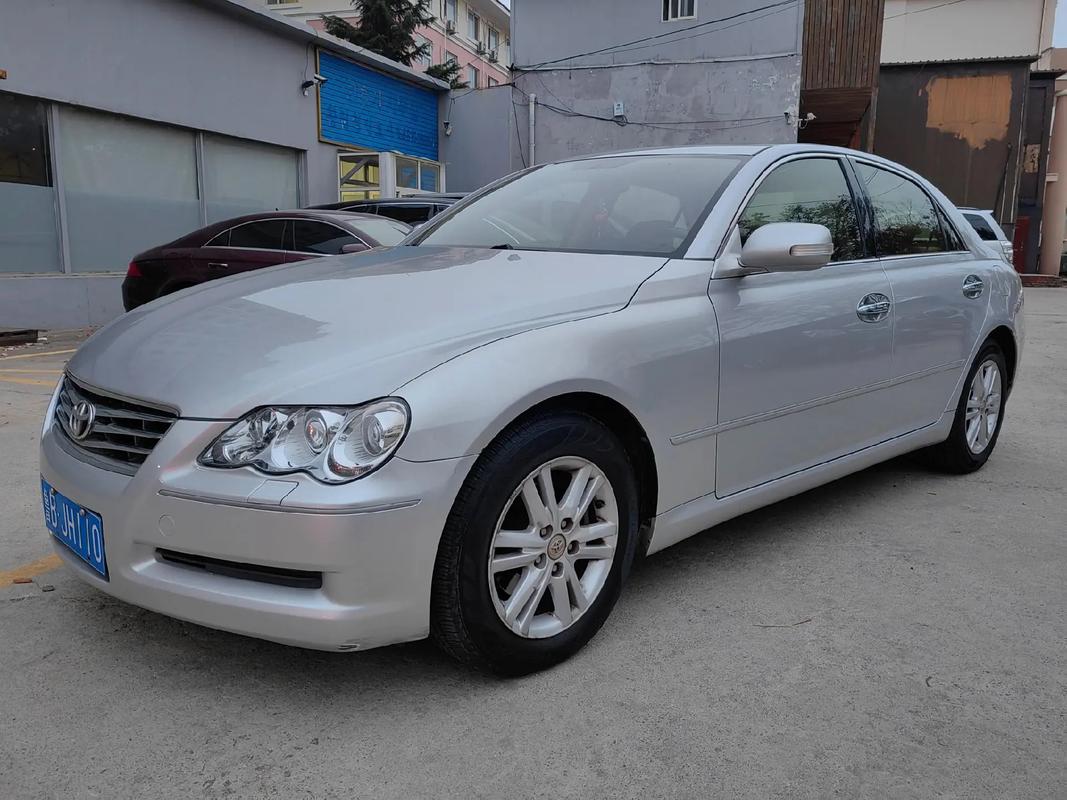 丰田锐志2008款(丰田锐志2008款25v二手多少钱)