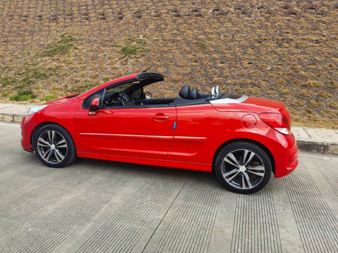 标致207cc和308cc怎么选(标致207跟307有什么区别)