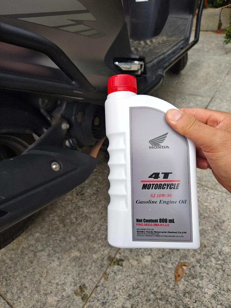 踏板车摩托车,踏板车摩托车多少公里换机油